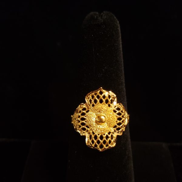 Leenas-Gold-rings