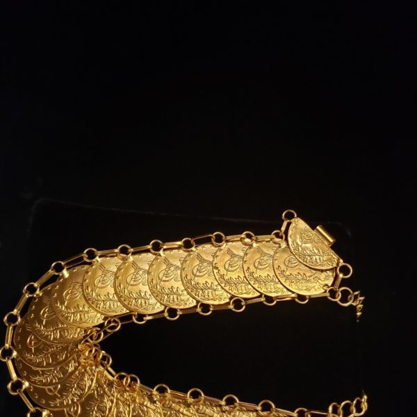 Leena's-Gold-Pendant