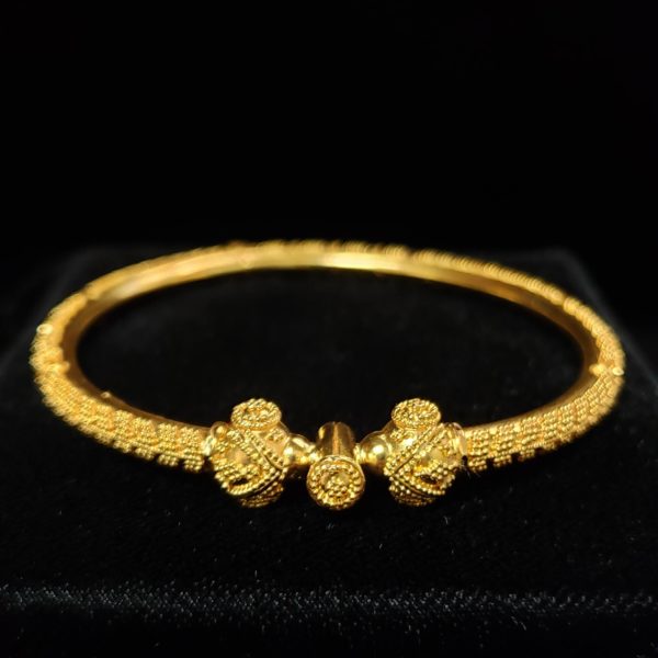 Leena's-Gold-Bangles