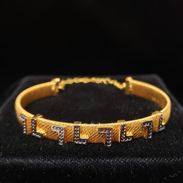 Leena's-Gold-Bangles