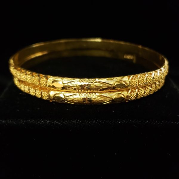 Leena's-Gold-Bangles