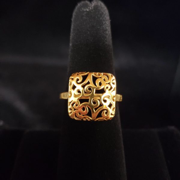 Leena's-Gold-Ring
